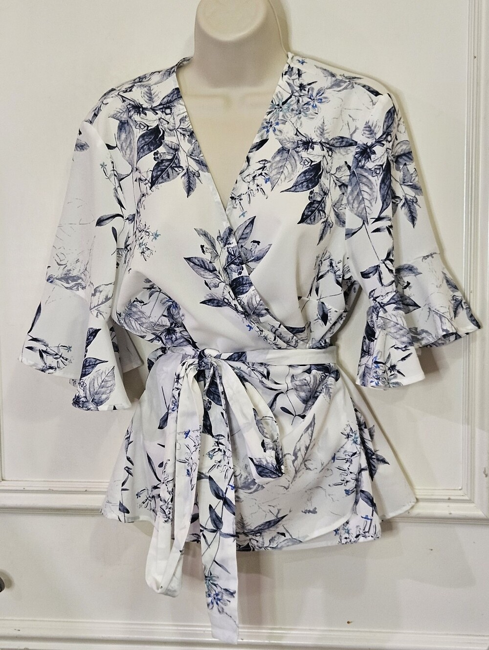 Alex Marie White & Blue Floral True Wrap Blouse, Size X-Large